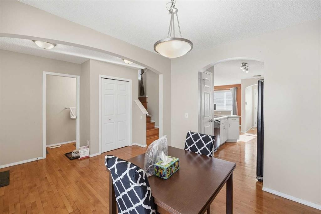 252 Saddlecrest Blvd Ne, Calgary, AB - Indoor