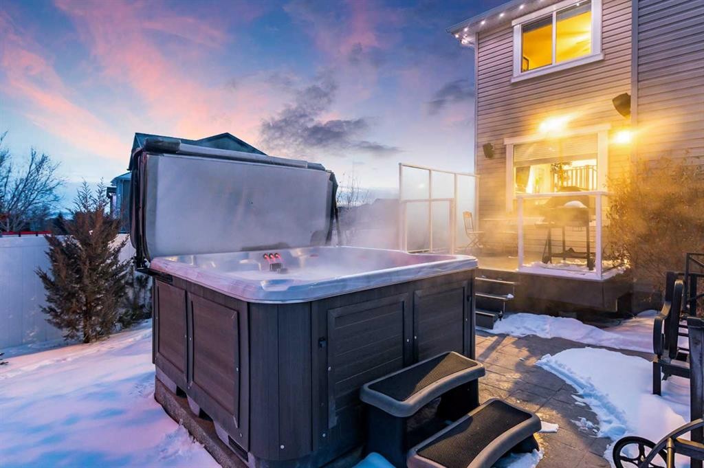 6 Drake Landing Loop, Okotoks, AB - Outdoor With Exterior