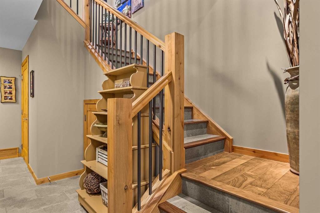 22 Streamside Lane, Canmore, AB - Indoor Photo Showing Other Room