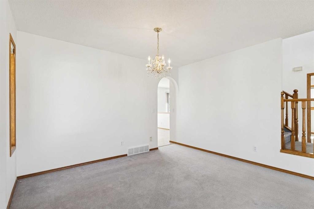 135 Sceptre Close Nw, Calgary, AB - Indoor Photo Showing Other Room
