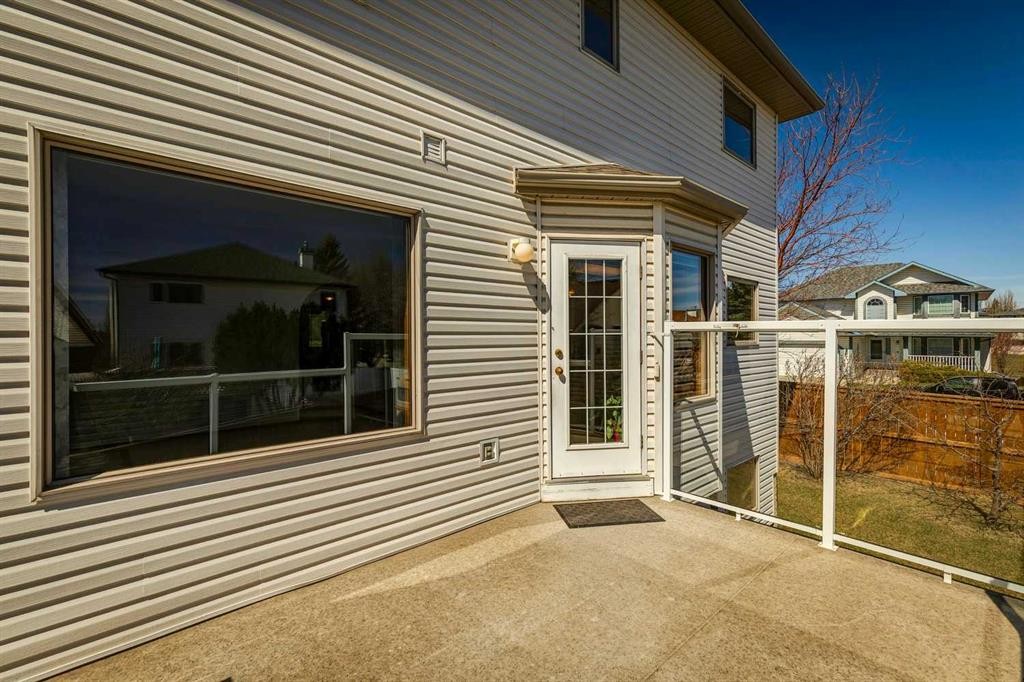 135 Sceptre Close Nw, Calgary, AB - Outdoor With Deck Patio Veranda