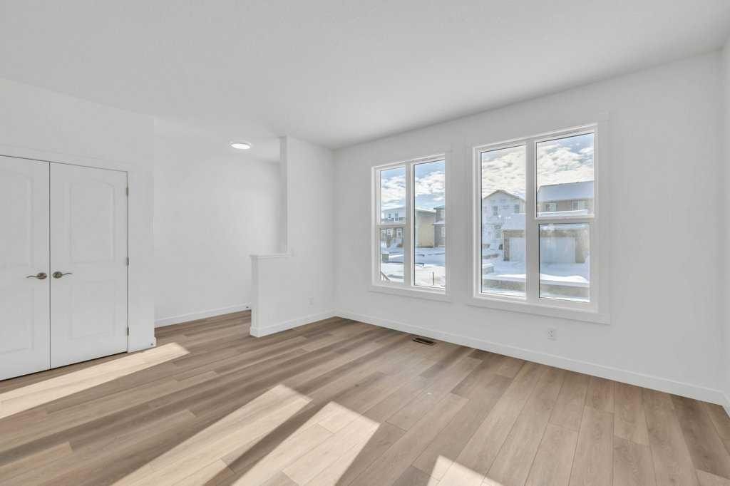 1115 Chinook Winds Circle Sw, Airdrie, AB - Indoor Photo Showing Other Room