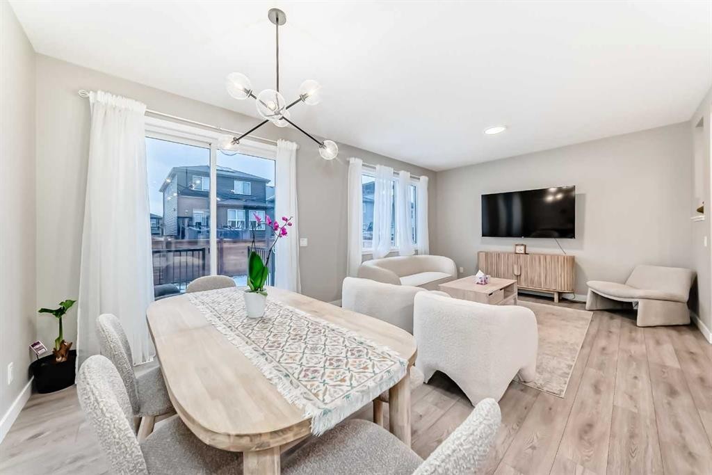 58 Setonstone Passage Se, Calgary, AB