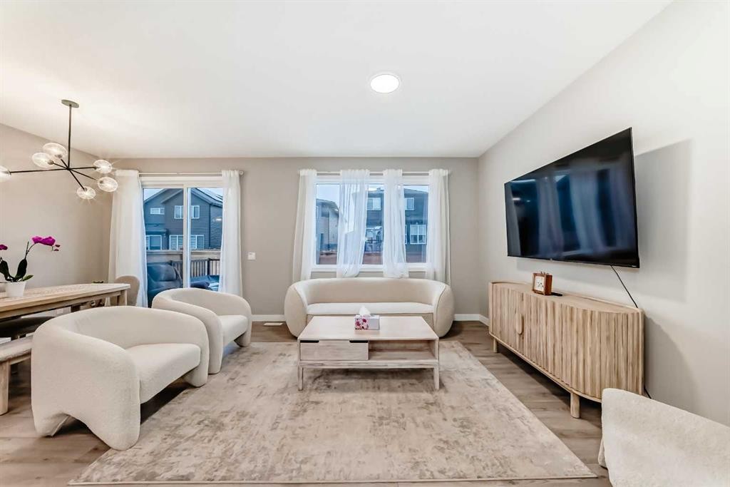 58 Setonstone Passage Se, Calgary, AB