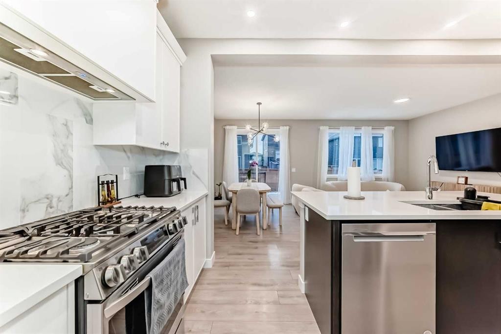 58 Setonstone Passage Se, Calgary, AB