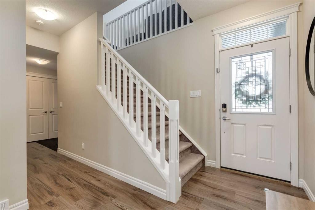 45 Nolanhurst Common Nw, Calgary, AB - Indoor Photo Showing Other Room