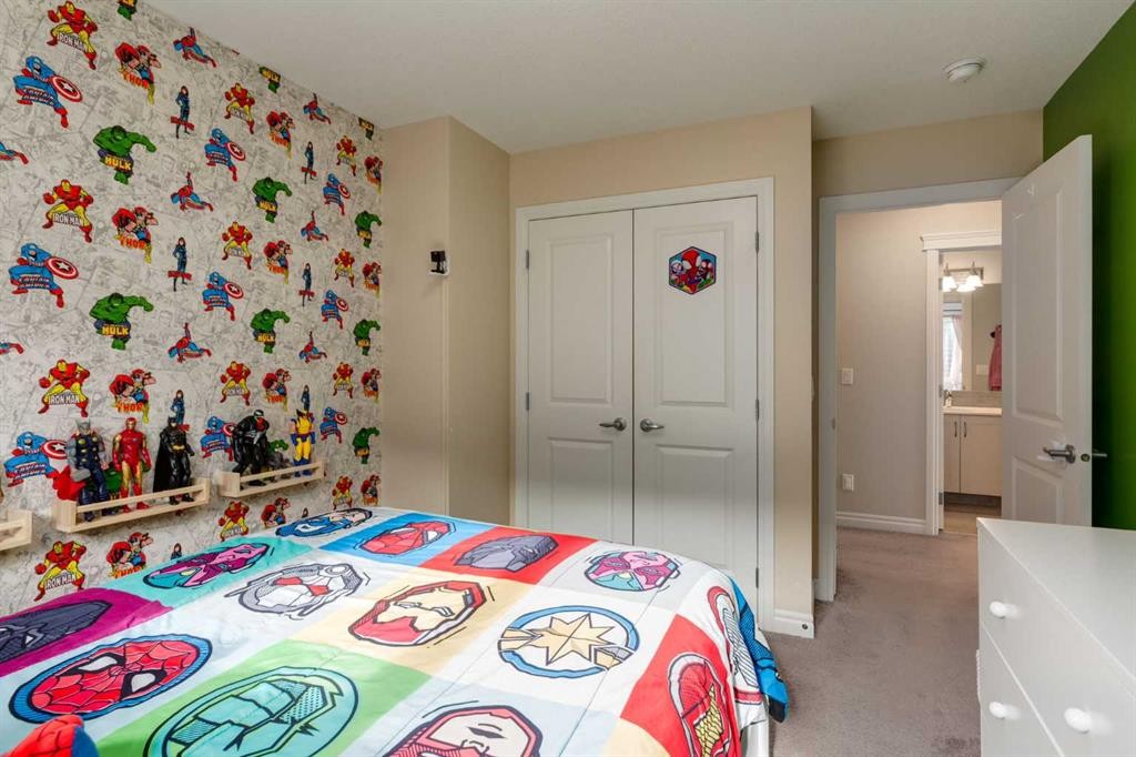 45 Nolanhurst Common Nw, Calgary, AB - Indoor Photo Showing Bedroom