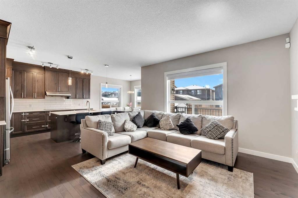 188 Cornerstone Circle Ne, Calgary, AB - Indoor Photo Showing Living Room