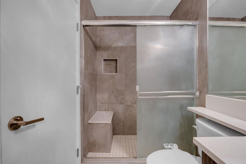 278 Saddlefield Place Ne, Calgary, AB - Indoor Photo Showing Bathroom