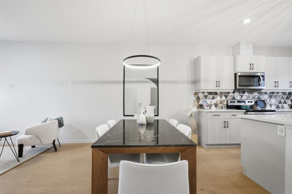 114 Wolf Creek Rise Se, Calgary, AB - Indoor