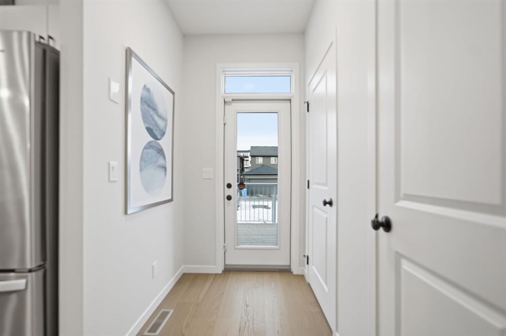 114 Wolf Creek Rise Se, Calgary, AB - Indoor Photo Showing Other Room