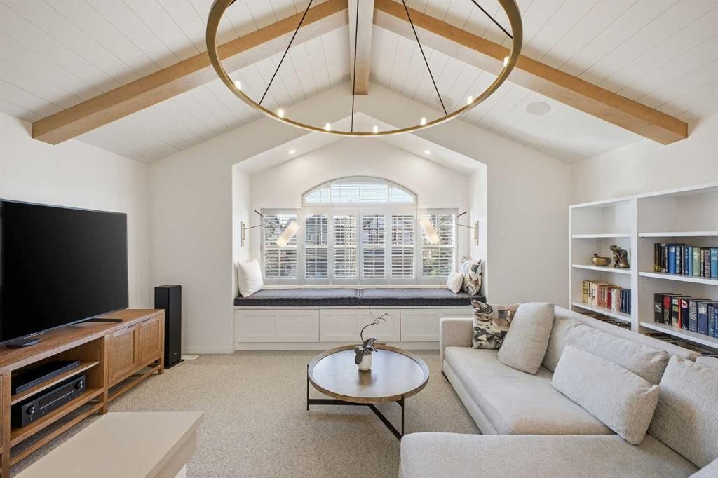 153 Cougarstone Common Sw, Calgary, AB - Indoor Photo Showing Other Room