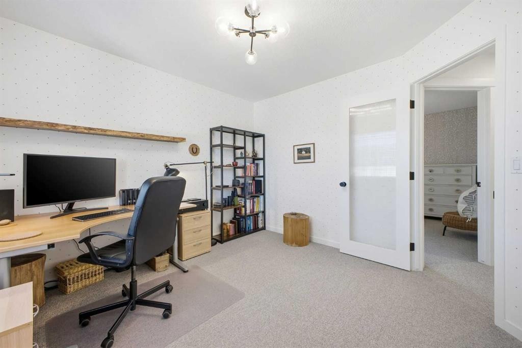 153 Cougarstone Common Sw, Calgary, AB - Indoor Photo Showing Office
