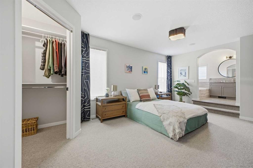153 Cougarstone Common Sw, Calgary, AB - Indoor Photo Showing Bedroom
