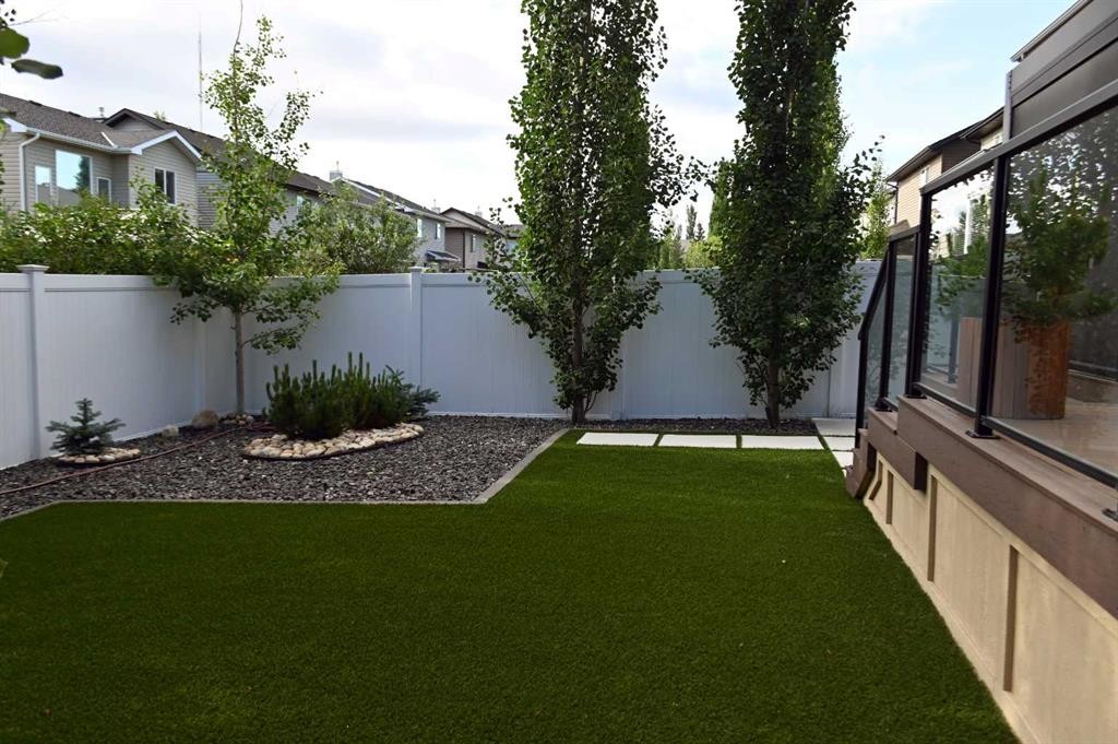 153 Cougarstone Common Sw, Calgary, AB - Outdoor