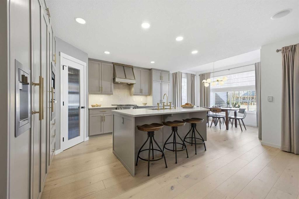 153 Cougarstone Common Sw, Calgary, AB - Indoor Photo Showing Kitchen With Upgraded Kitchen
