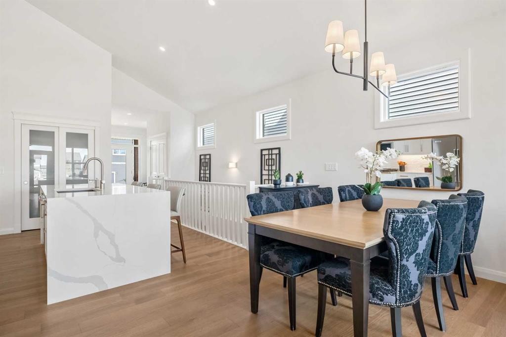 218 Mitchell Heath Nw, Calgary, AB - Indoor Photo Showing Dining Room