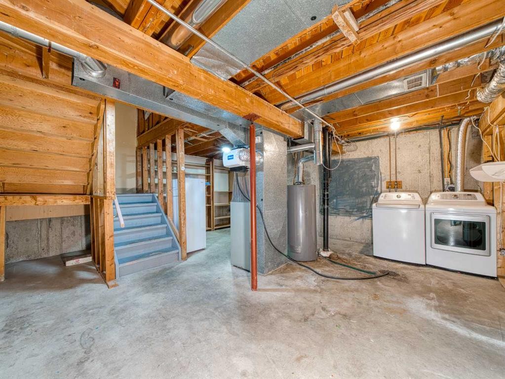 125-330 Canterbury Drive Sw, Calgary, AB - Indoor Photo Showing Laundry Room