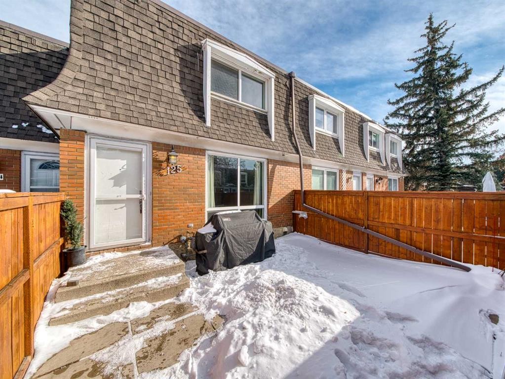 125-330 Canterbury Drive Sw, Calgary, AB - Outdoor