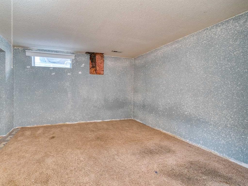 125-330 Canterbury Drive Sw, Calgary, AB - Indoor