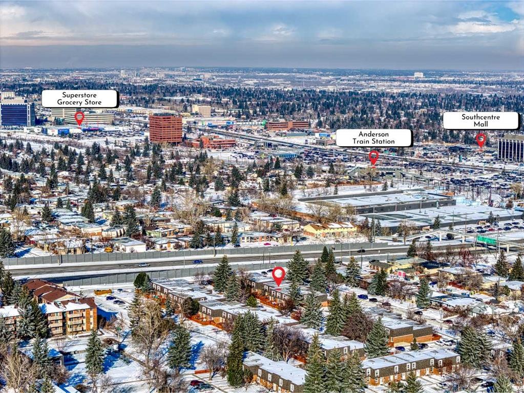 125-330 Canterbury Drive Sw, Calgary, AB - Outdoor With View