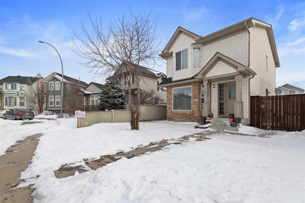 101 Taravista Crescent, Calgary, AB - Outdoor With Facade