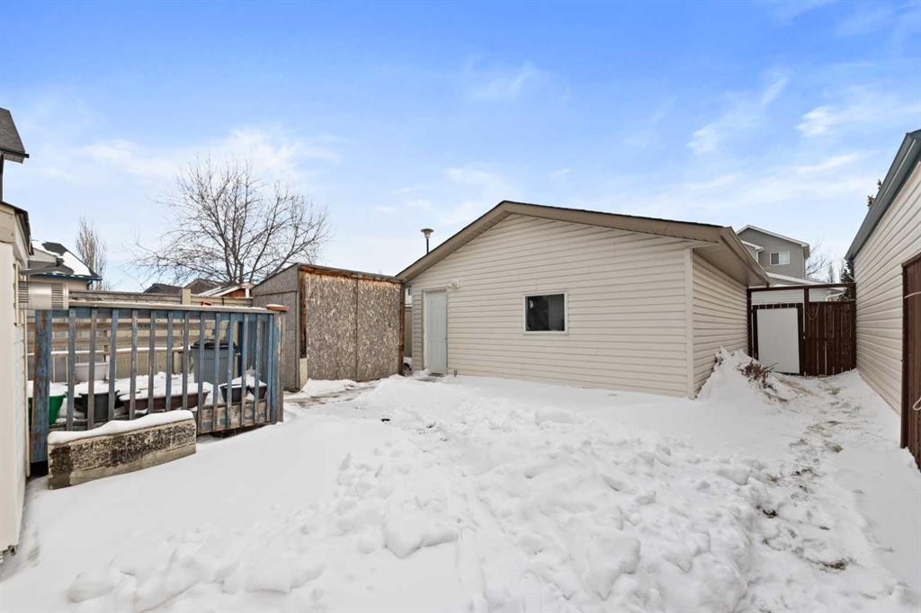 101 Taravista Crescent, Calgary, AB - Outdoor With Exterior