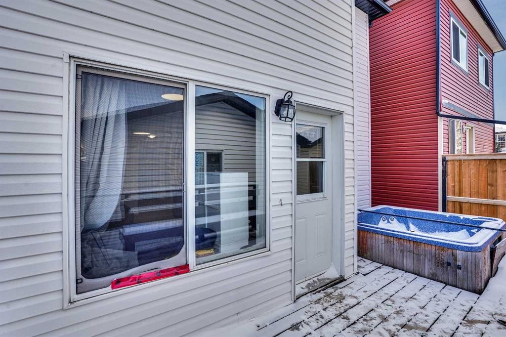 141 Saddlecrest Close Ne, Calgary, AB - Outdoor With Exterior