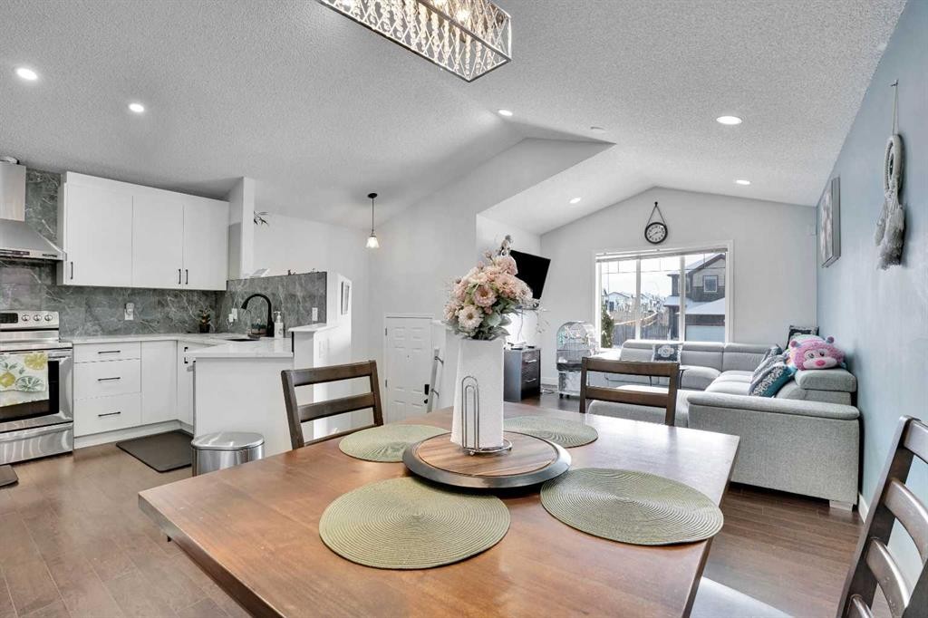 141 Saddlecrest Close Ne, Calgary, AB - Indoor