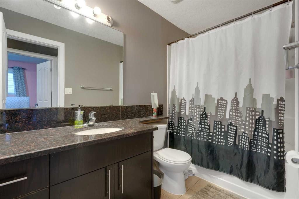 312 Pinegreen Close Ne, Calgary, AB