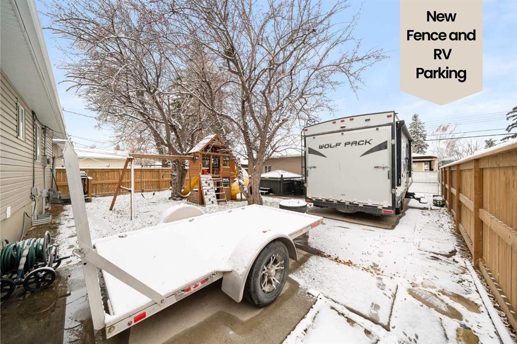 2219 41 Street Se, Calgary, AB - Outdoor