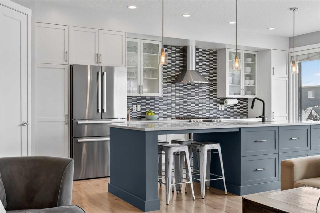 24 Walden Mount Se, Calgary, AB - Indoor Photo Showing Kitchen With Upgraded Kitchen