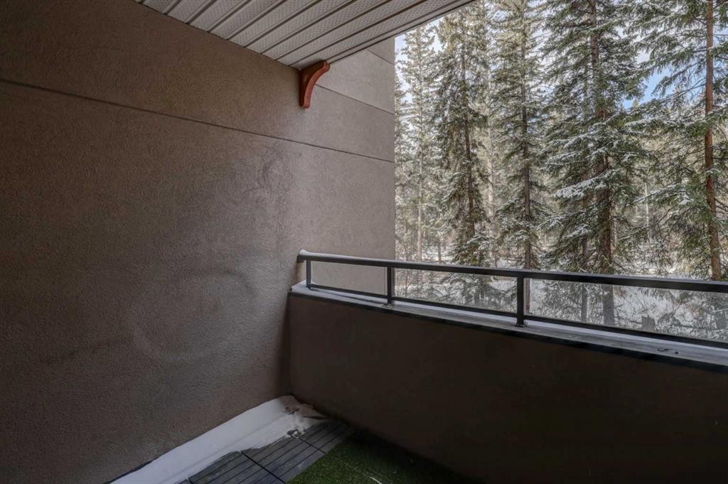 209-10 Discovery Ridge Close Sw, Calgary, AB - Outdoor