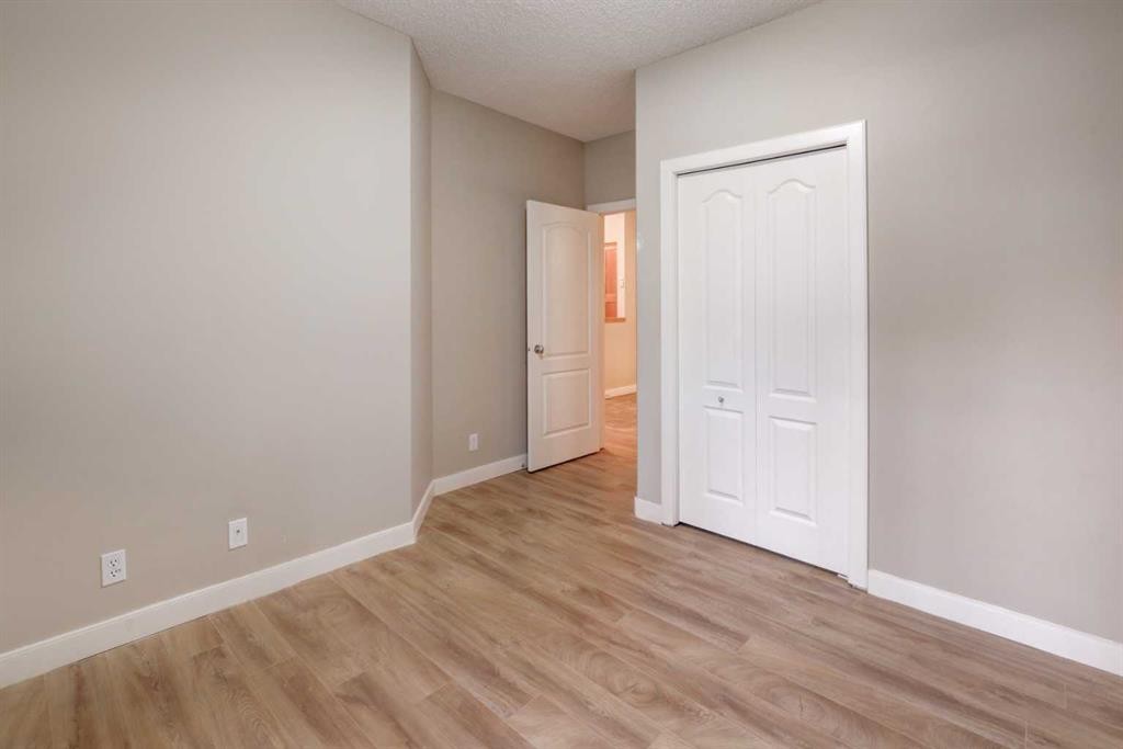 209-10 Discovery Ridge Close Sw, Calgary, AB - Indoor Photo Showing Other Room
