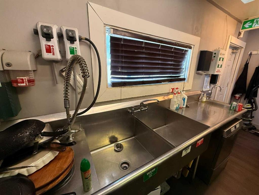 614 1 Avenue Ne, Calgary, AB