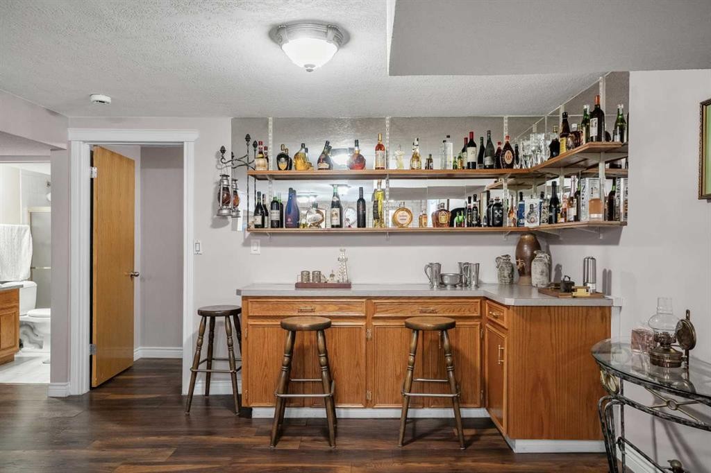 5004 Rundleview Road Ne, Calgary, AB - Indoor