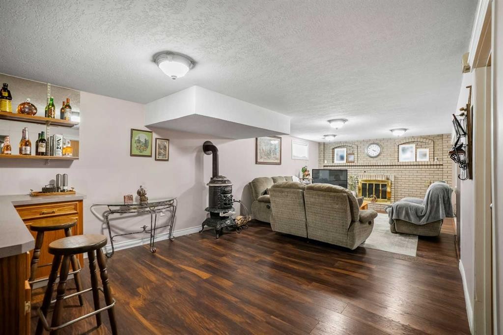 5004 Rundleview Road Ne, Calgary, AB - Indoor