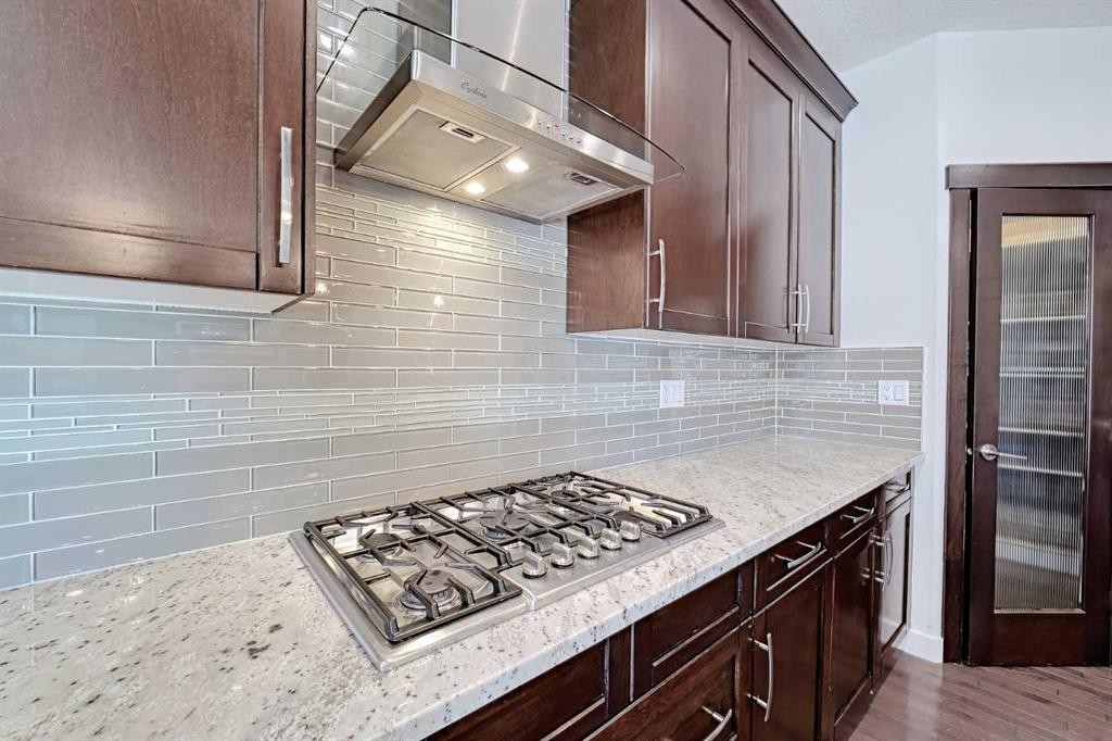 72 Sage Meadows Circle Nw, Calgary, AB - Indoor Photo Showing Kitchen