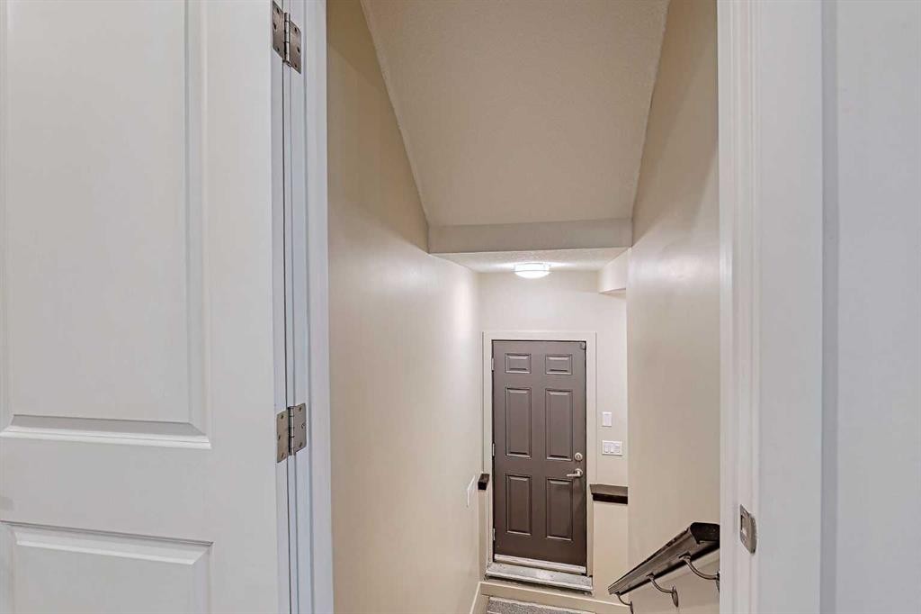72 Sage Meadows Circle Nw, Calgary, AB - Indoor Photo Showing Other Room