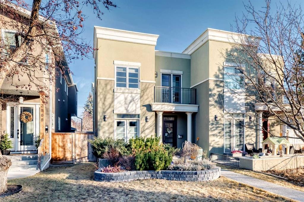 2810 25A Street Sw, Calgary, AB - Outdoor With Balcony With Facade