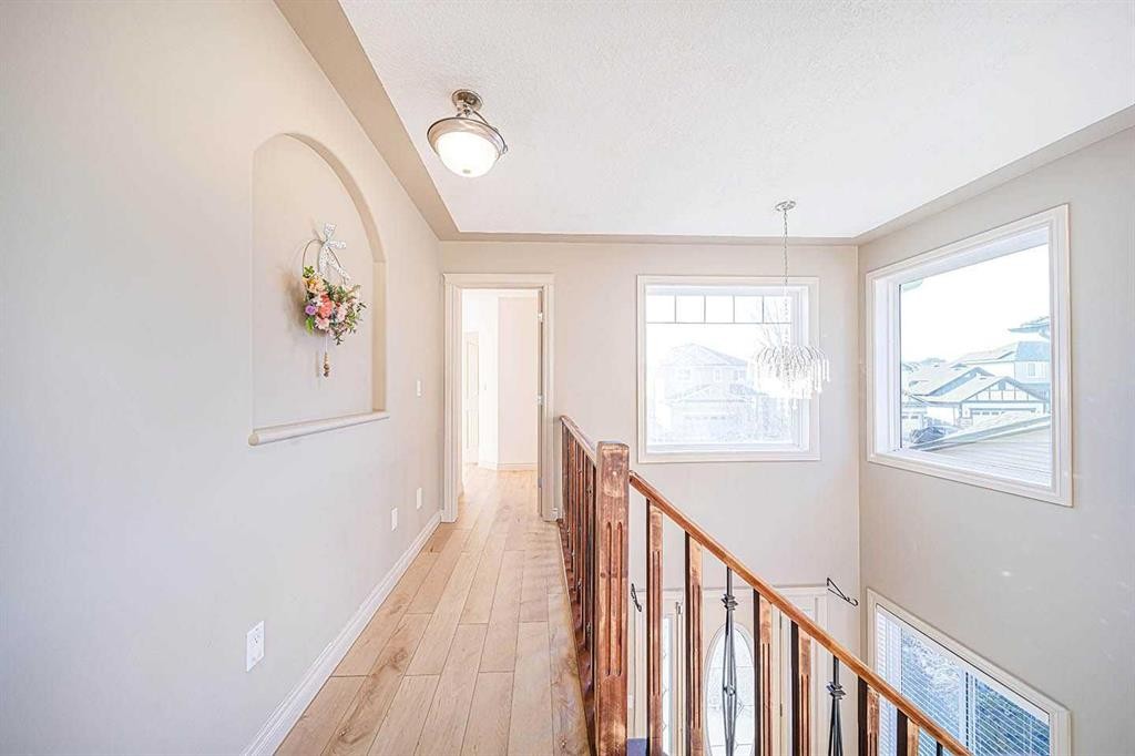 22 Royal Birch Way Nw, Calgary, AB - Indoor Photo Showing Other Room