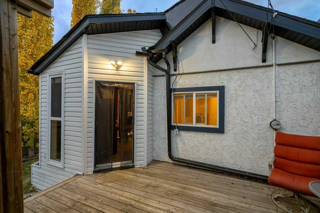 533 12 Avenue Ne, Calgary, AB - Outdoor With Deck Patio Veranda With Exterior