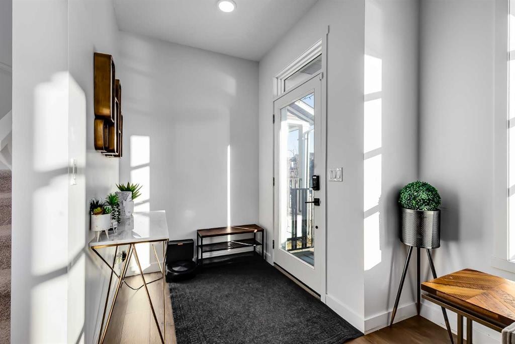 117 Highview Gate Se, Airdrie, AB - Indoor Photo Showing Other Room