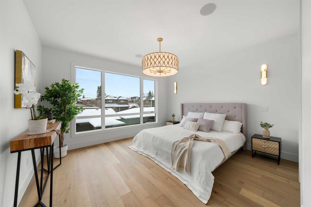 2401 4 Avenue Nw, Calgary, AB - Indoor Photo Showing Bedroom