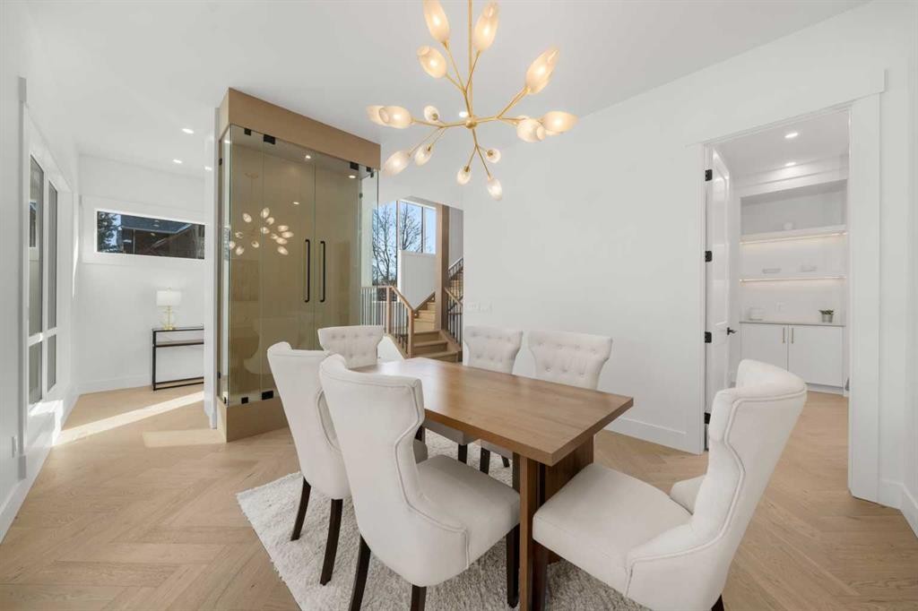 2401 4 Avenue Nw, Calgary, AB - Indoor Photo Showing Dining Room