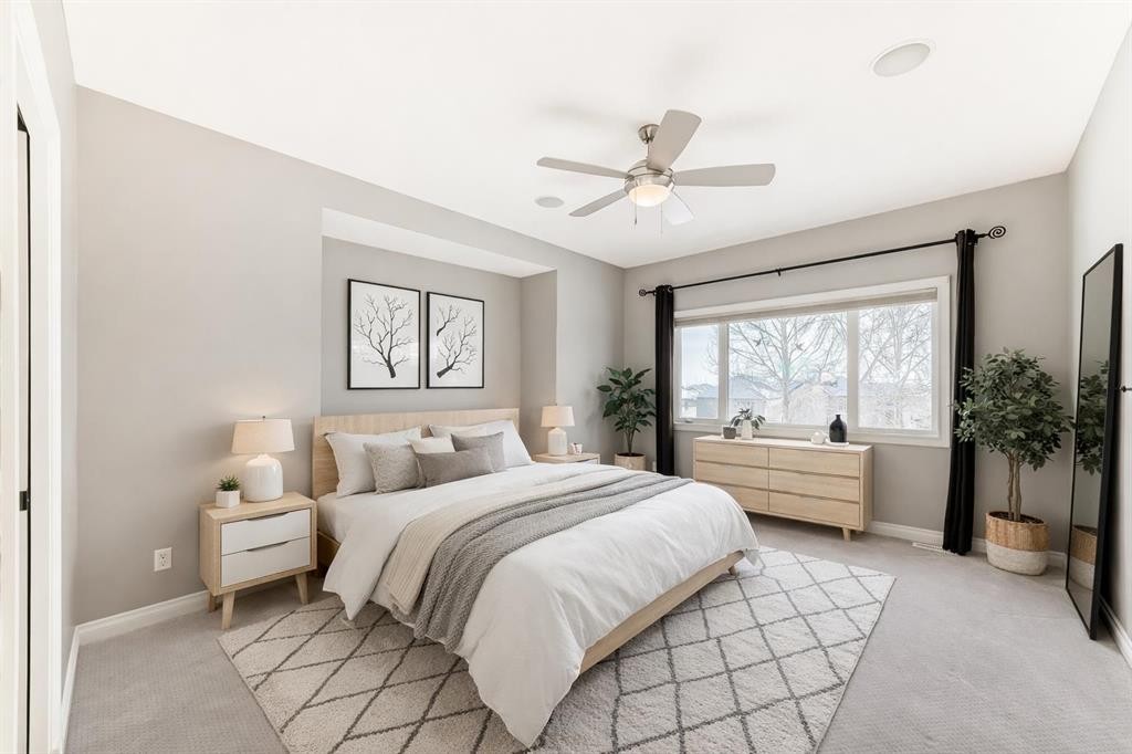 88 Sunset Circle, Cochrane, AB - Indoor Photo Showing Bedroom