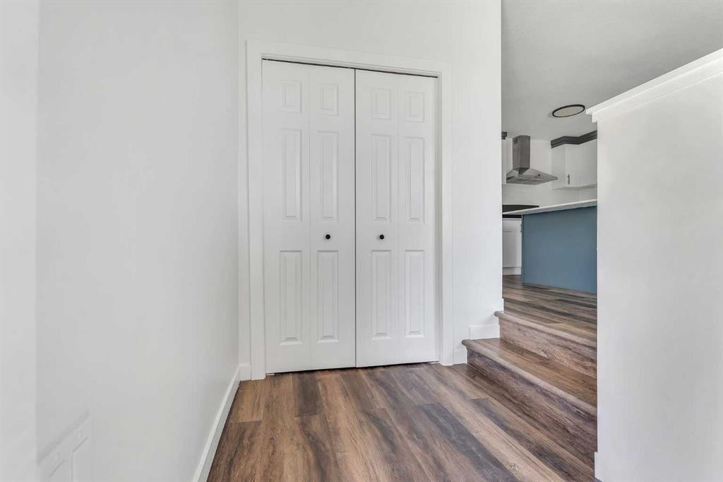 199 Cedardale Road Sw, Calgary, AB - Indoor