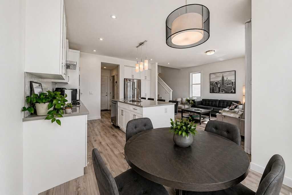 53 Spring Creek Common Sw, Calgary, AB - Indoor Photo Showing Dining Room