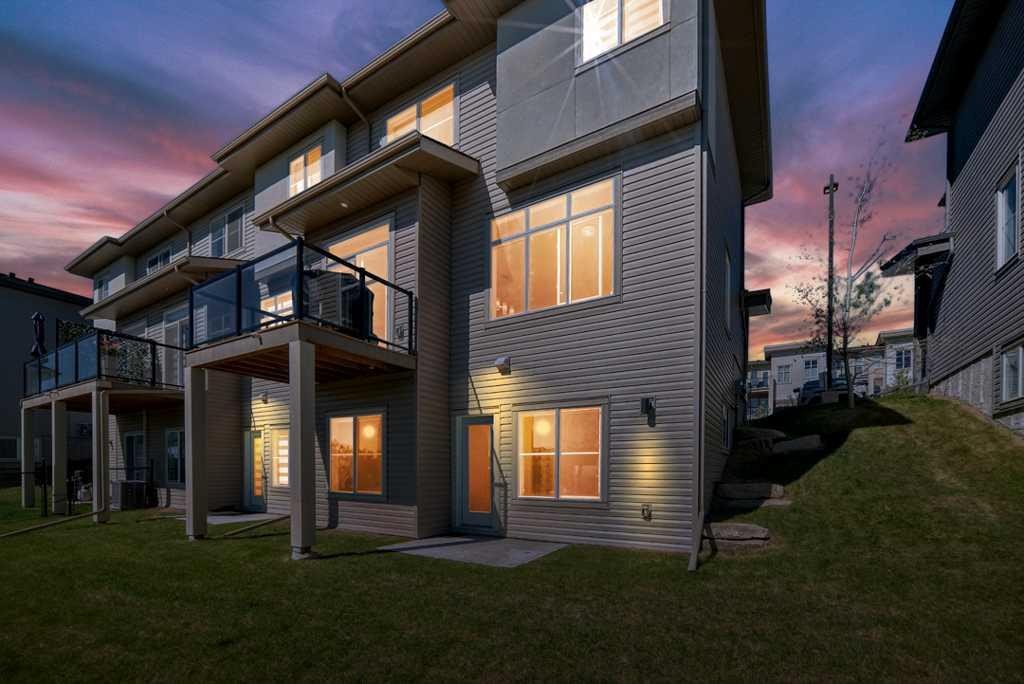 53 Spring Creek Common Sw, Calgary, AB - Outdoor