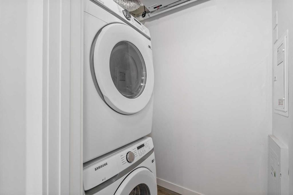 2406-200 Seton Circle Se, Calgary, AB - Indoor Photo Showing Laundry Room